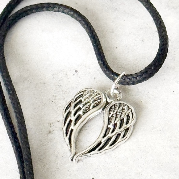 5 For $25💫Silver Angel Wings Pendant Necklace - Picture 4 of 6